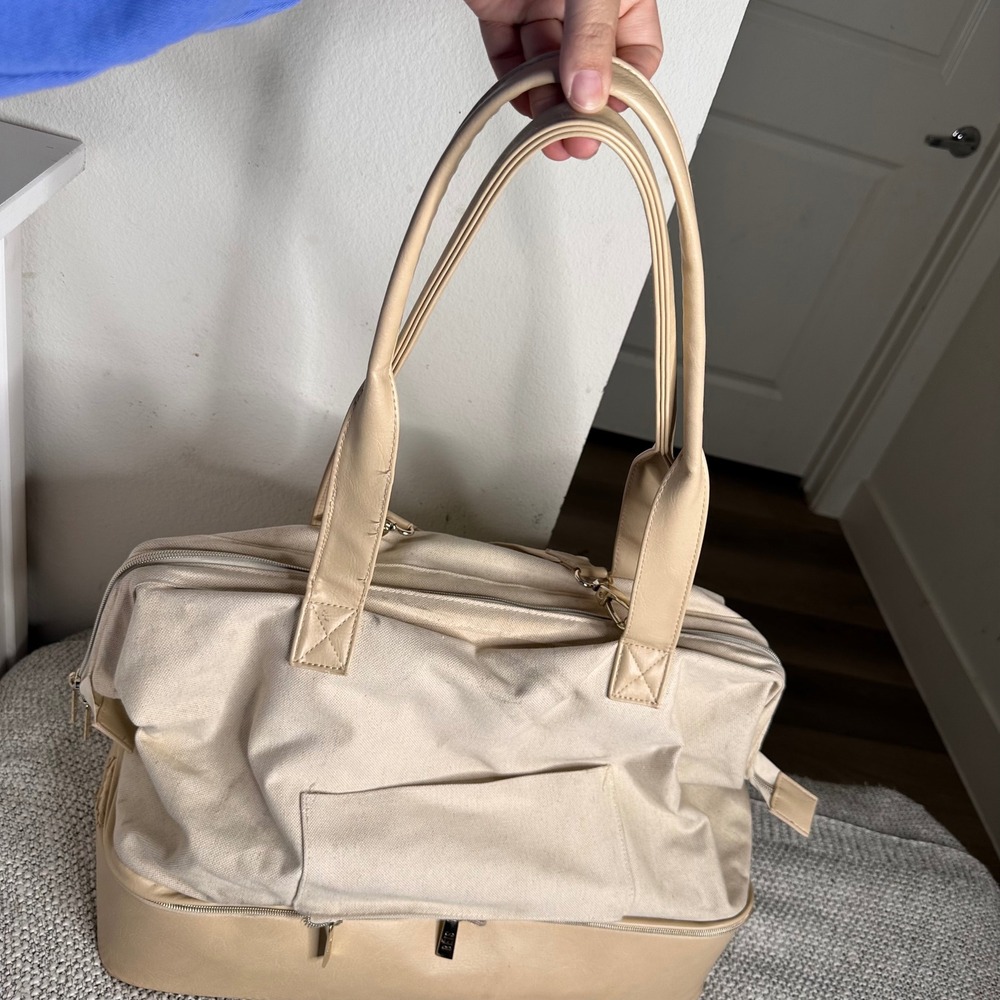 BEIS The Weekender Bag Beige Canvas Faux Leather Travel Tote Shoe Compartme - Picture 2 of 11